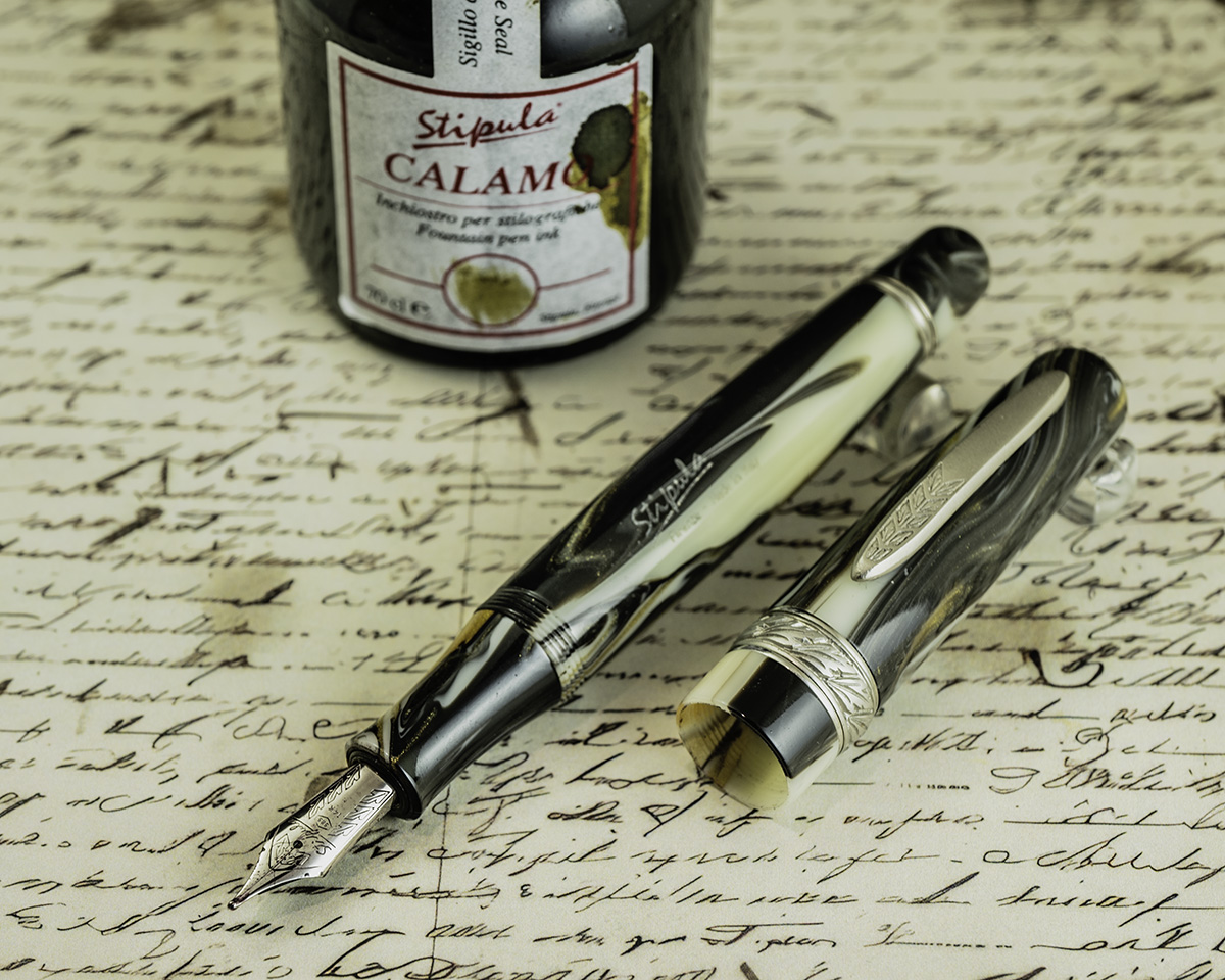 Auroral - Novelli - Internazionale -Ebonite Sand - Limited Edition fountain pen created for Novelli Pen in Rome