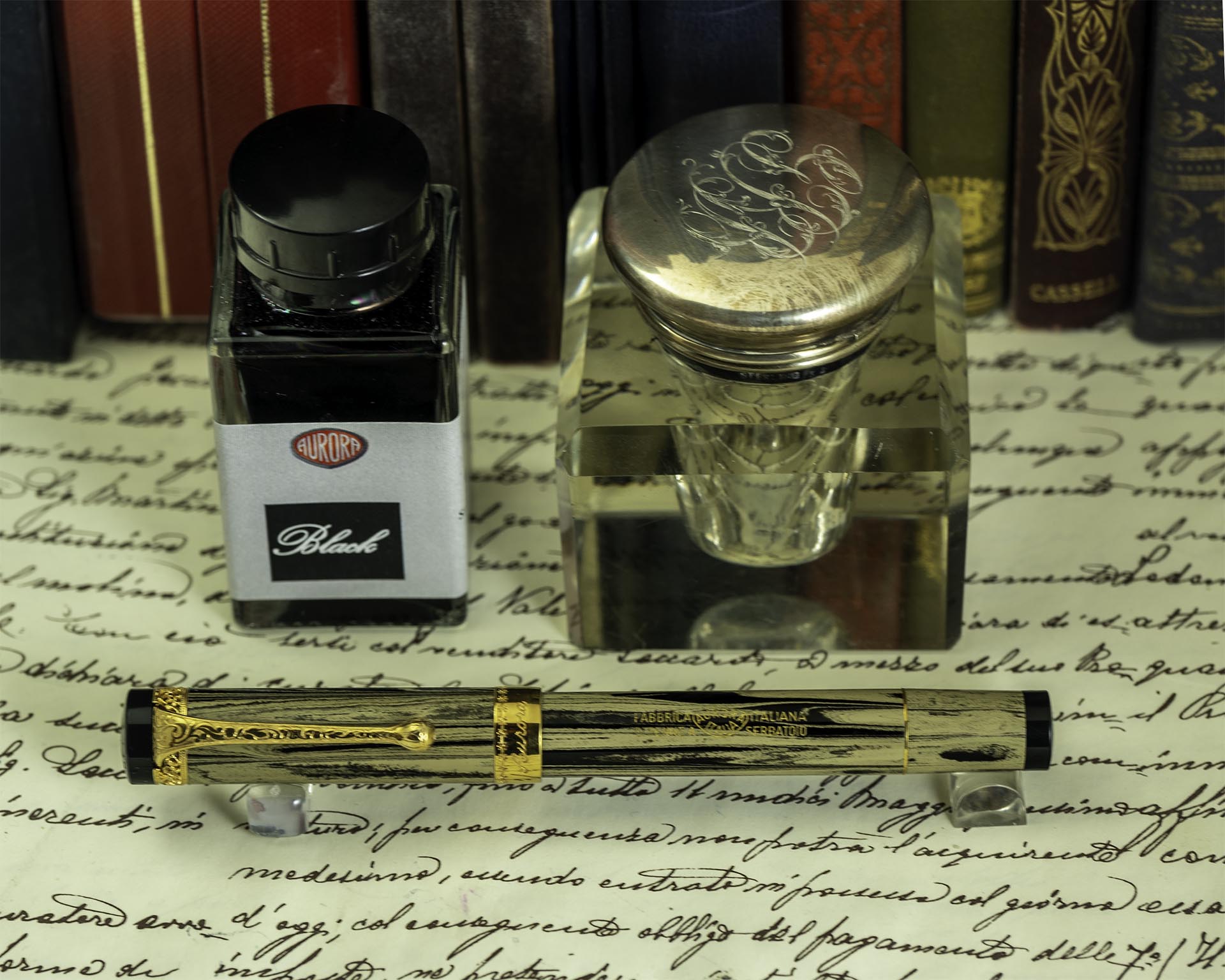 Auroral - Novelli - Internazionale -Ebonite Sand - Limited Edition fountain pen created for Novelli Pen in Rome